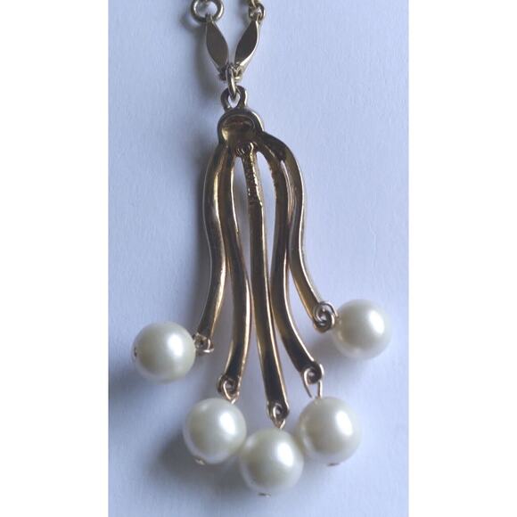 Vintage Sarah Coventry Pendant Necklace Faux Pearls Goldtone Touch Of Elegance - Picture 4 of 8